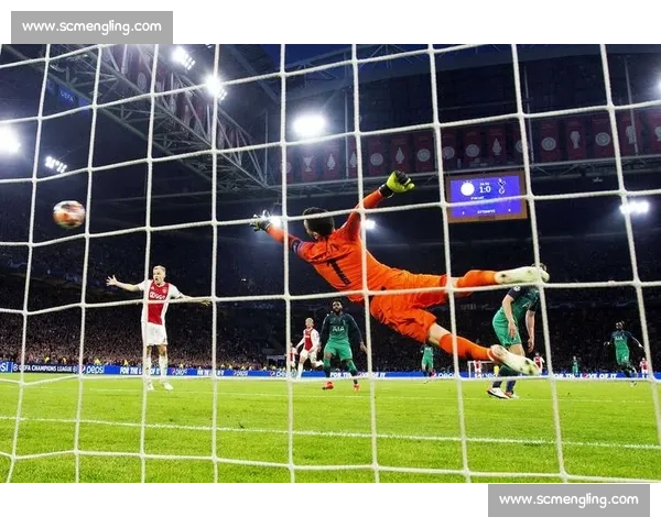 哈托深情告别阿贾克斯:一生红白色,心永远属于阿姆斯特丹 哈托深情告别阿贾克斯:一生红白色,心永远属于阿姆斯特丹